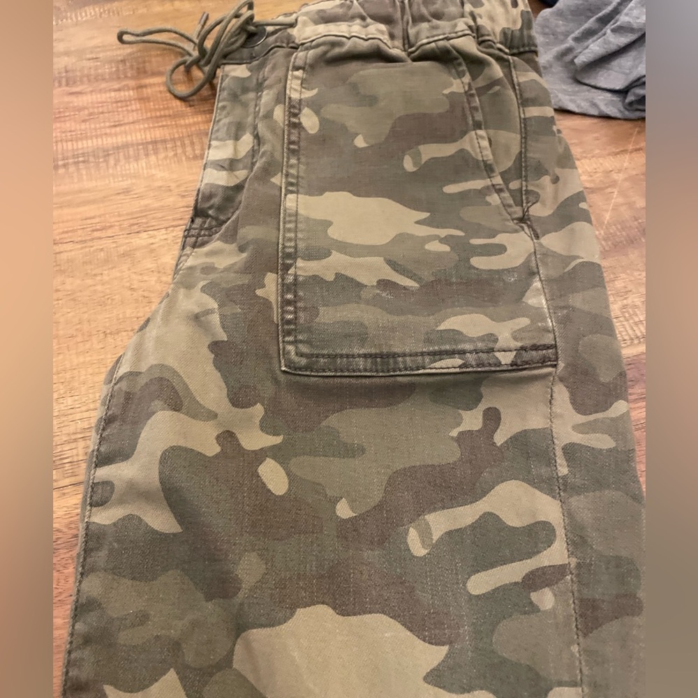 AE Camo Joggers